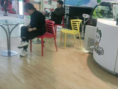 -周黑鸭(郑州新世界百货店)