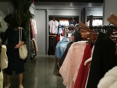 -Hollister(天环广场店)