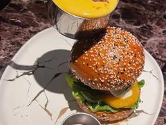 -Let'sBURGERplus·非常创意汉堡(三里屯店)