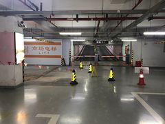 -九六广场-停车场