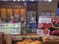 面包甜点陈列柜-西村叔叔的店·面包·甜品·蛋糕(清河万象汇店)