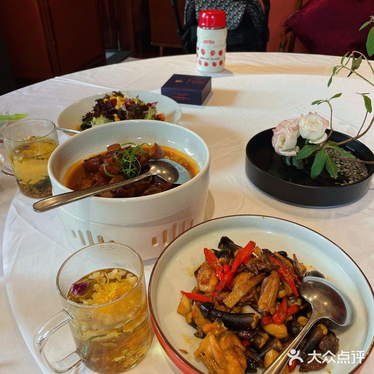 藏在橘子洲的宝藏湘菜馆