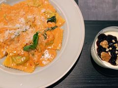 菠菜奶酪手工饺子-Osteria意大利餐厅