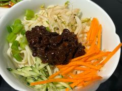 梅飞特色炸酱面-梅飞酒家(桑园路店)