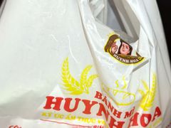 -Bánh Mì Huynh Hoa