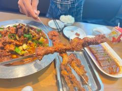 -俭寨大盘鸡·手抓肉·烧烤新疆菜(乌苏路店)