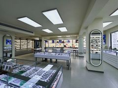 -潘多拉眼镜·蔡司依视路明月(潘家园店)