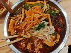 -柳州肥姨妈大骨螺蛳粉(万达中心店)