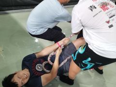 -嘿哟动霸CHUA·新潮玩运动娱乐中心·蹦床滑冰团建乐园