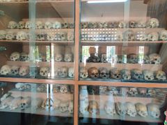 -吐斯廉屠杀博物馆