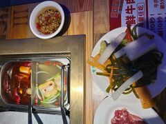 -蒙肥羊·酸汤潮牛·鲜牛肉火锅烤肉自助(岗顶店)