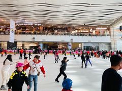 -冰纷万象滑冰场(沈阳万象城店)