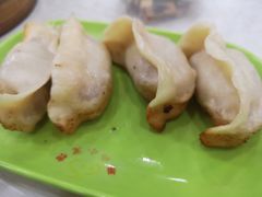 -珊珊小笼馆(仙霞路店)