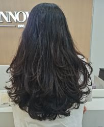 -首脑美发沙龙