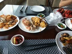 -荣誉国际酒店-云顶旋转餐厅