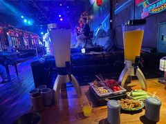 -喜鹊音乐酒馆(西街店)