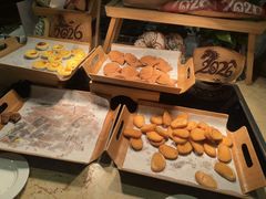 -大中华希尔顿酒店-念自助餐·嗨啤·小龙虾