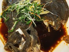 -南宁世纪君悦大酒店(青秀万达滨湖路地铁站店)