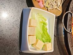 -宽板凳老灶火锅(台湾街店)