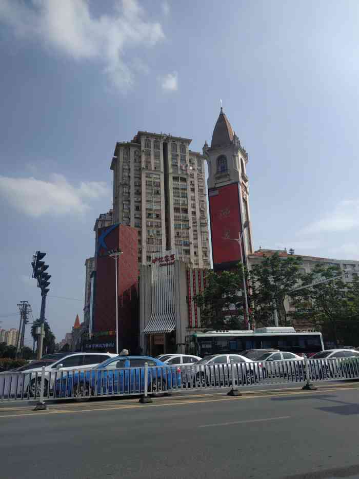 体校体育馆-"体现体育馆,位于福州路28号省体育局内,.