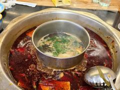 -金鼎雪山牦牛杂火锅(理县总店)