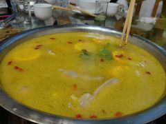 -佘记全家福芋儿鸡(向阳街总店)