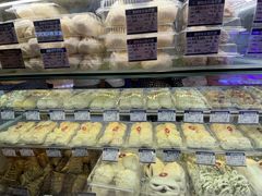 -白玉兰食品甜凤店(合生汇店)