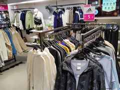 -唯品会(北京国瑞城店)