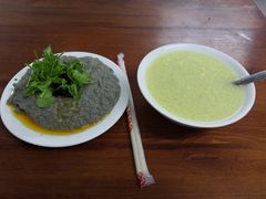 小米粥-宝瑞门钉肉饼店