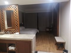 -天明山温泉大酒店