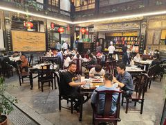 大堂-蔼若春.传承三十年云南菜(金碧公园店)
