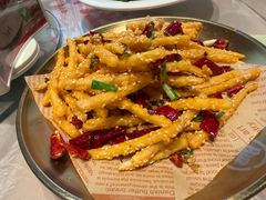 -肥肥虾庄·金牌油焖大虾(汉街SKP店)
