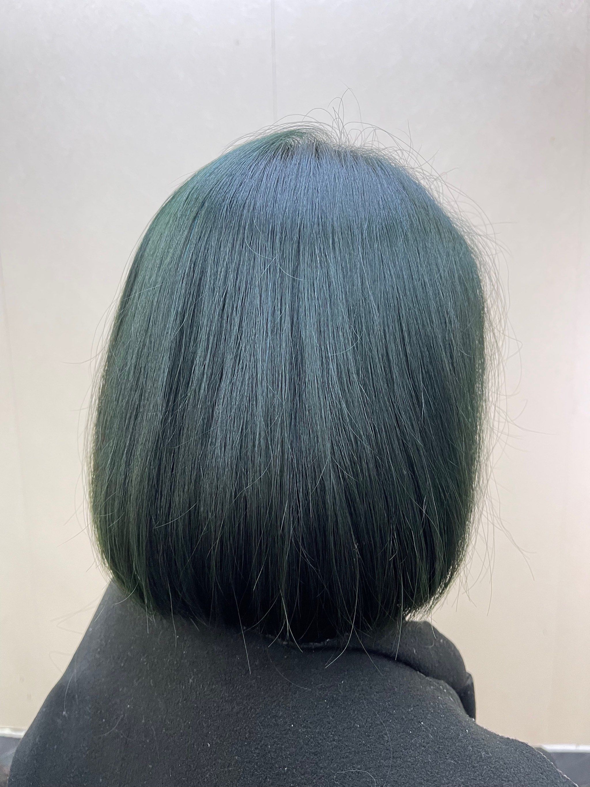 高级感十足的墨绿色,明度低,显高级,掉色过程也好看