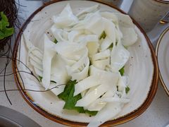 -墨居上隐·院子里火锅(峨眉店)