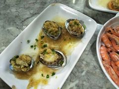 -四川小胡子海鲜(丁村万人海鲜广场店)