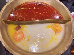 -沸炉重庆老火锅(军事博物馆店)