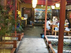 大堂-三道苗苗鱼·美蛙黄辣丁(八里店)