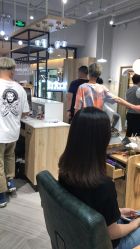 -苏豪路易士·嘉玛发廊