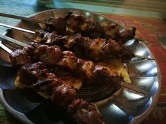 -烤肉小伙烤肉店