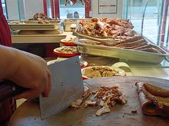 -老鼎万春卤菜(五代传承创始老店)