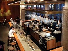 自助取餐区-星巴克臻选(深圳万象天地旗舰店)