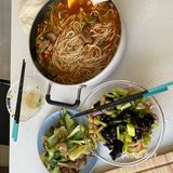 煮锅牛肉，搞个牛肉粉。步骤和之前奶奶做的羊肉粉差不多