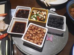 -东口码头·烧鸽子·鱼头泡饼·地方菜(金鹰悦城店)