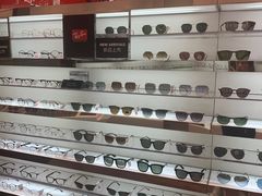 -LensCrafters亮视点·OAKLEY精选(静安嘉里中心店)
