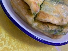 韭菜鸡蛋馅饼-鑫顺园小骨头羊杂馆(塔湾店)