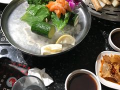 -日进一片海.生腌海鲜火锅.宵夜烧烤(三里屯总店)