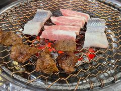 -牛信亭韩国料理·炭火烤肉(紫藤路店)