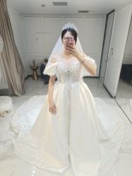 -GRACE KELLY婚纱与礼服(北京店)