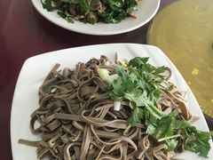 -溢心园香河肉饼总店