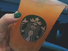 -星巴克臻选(盐城金鹰聚龙湖店)